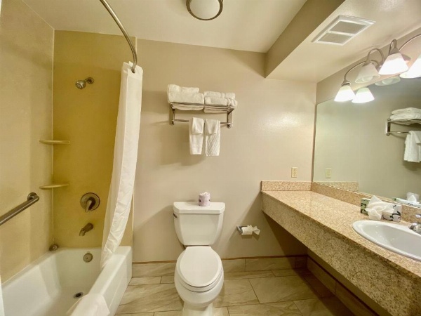 Morro Shores Inn And Suites image 70